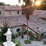 Vila Augusto